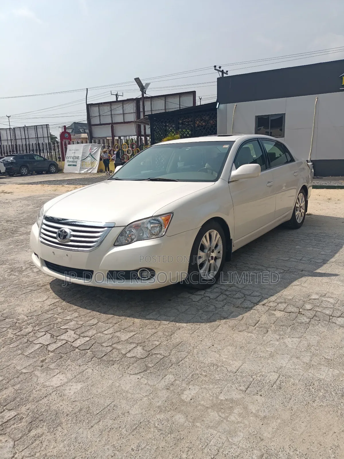 Toyota Avalon XLS Sedan FWD (3.5L 6cyl 6A) 2008 White