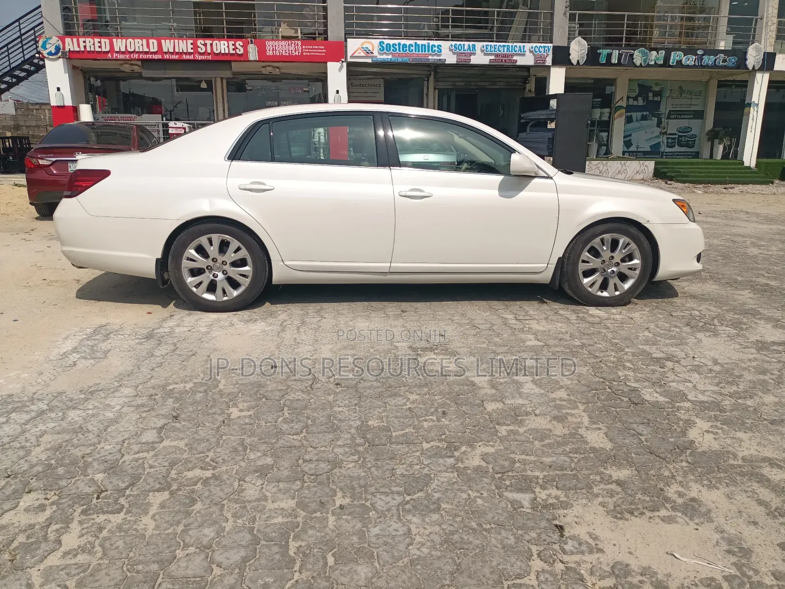 Toyota Avalon XLS Sedan FWD (3.5L 6cyl 6A) 2008 White