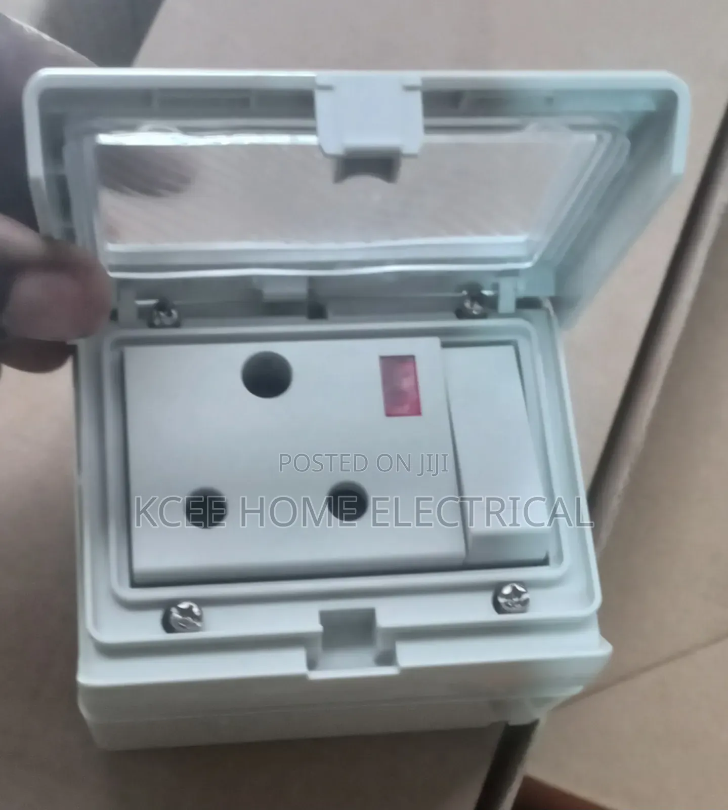 Kripal 15a Weatherproof Wall Socket – Waterproof Outdoor Power Outlet