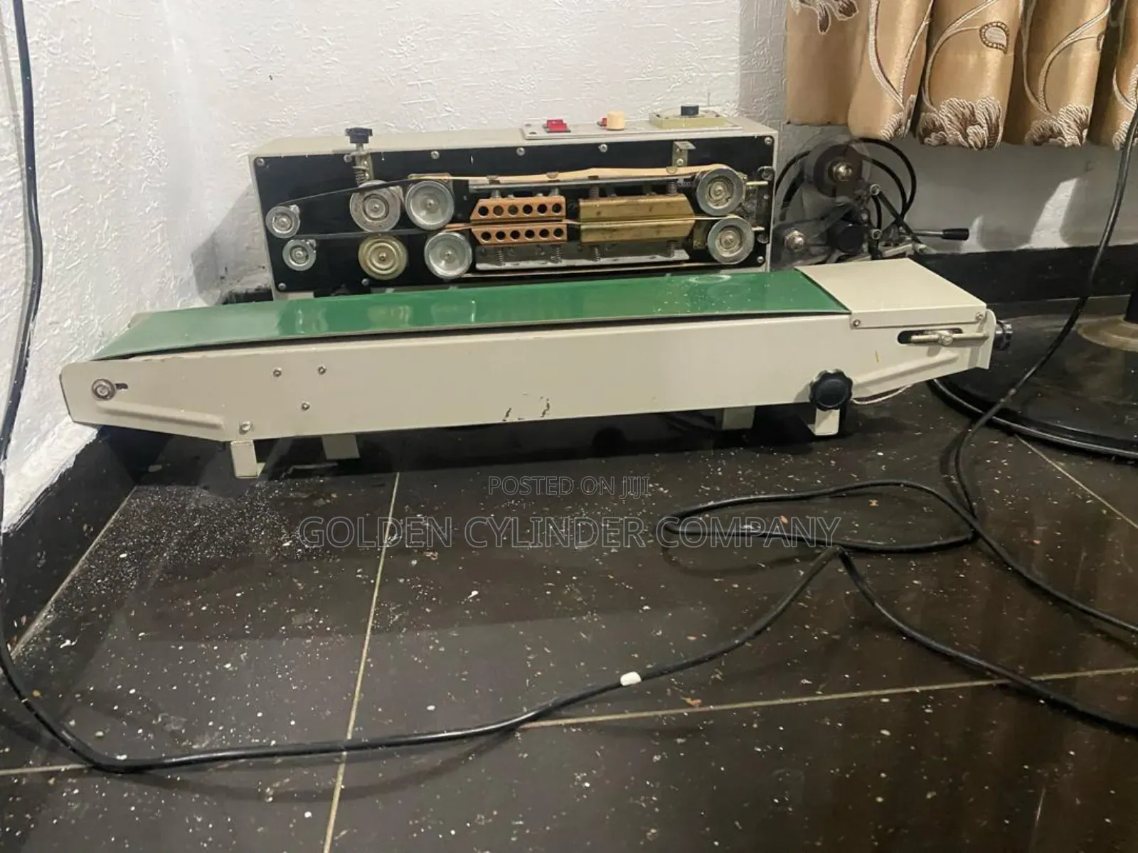 Continuous Band Sealing Machine