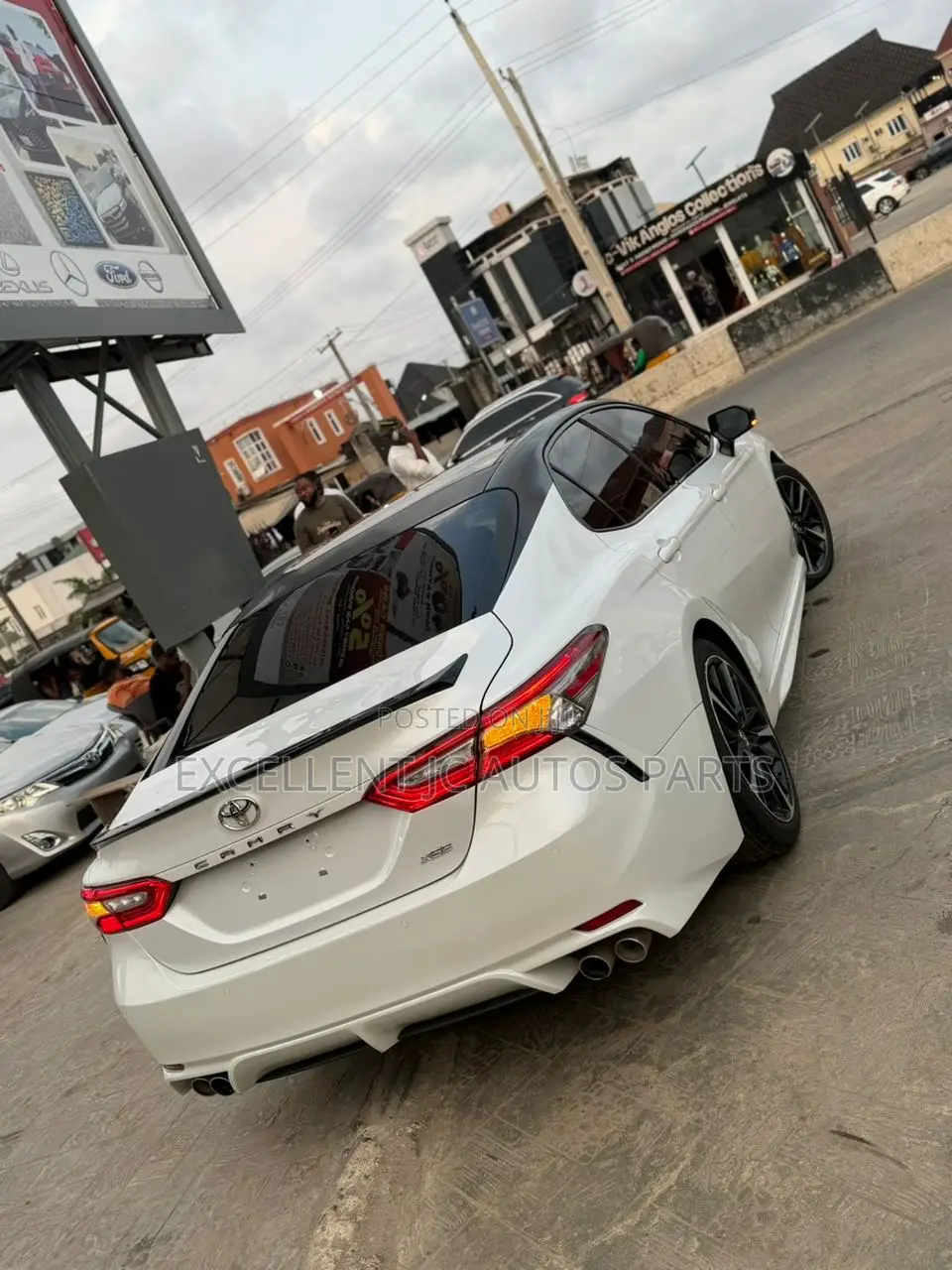 Toyota Camry XSE V6 FWD (3.5L 6cyl 8AM) 2018 White