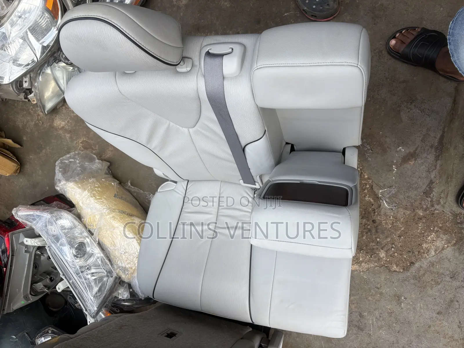 Complete Seat Toyota Venza 2010-13 Available