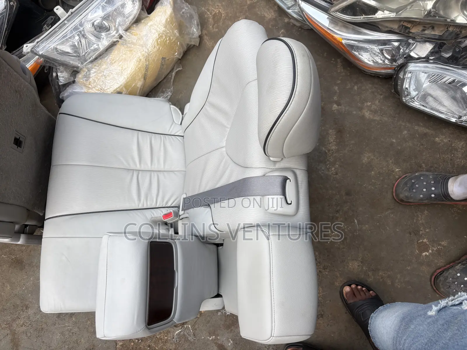 Complete Seat Toyota Venza 2010-13 Available