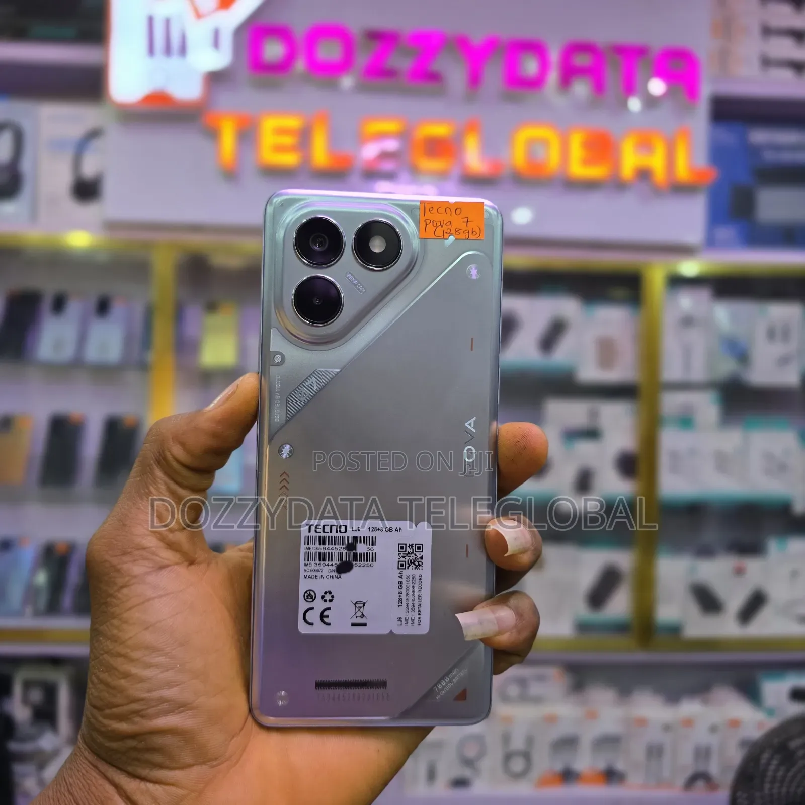 Tecno Pova 7 128 GB Silver