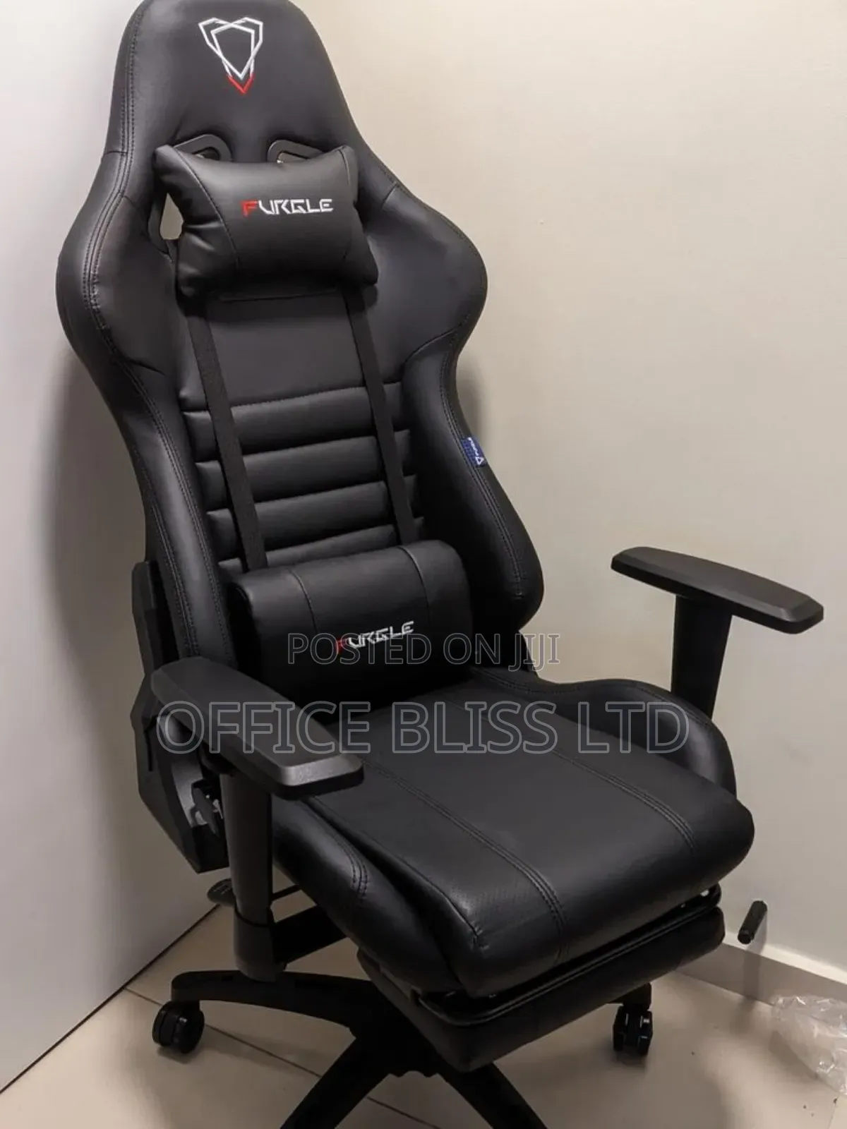 Furgle E-sports Gaming Chair With Footrest(All Black)