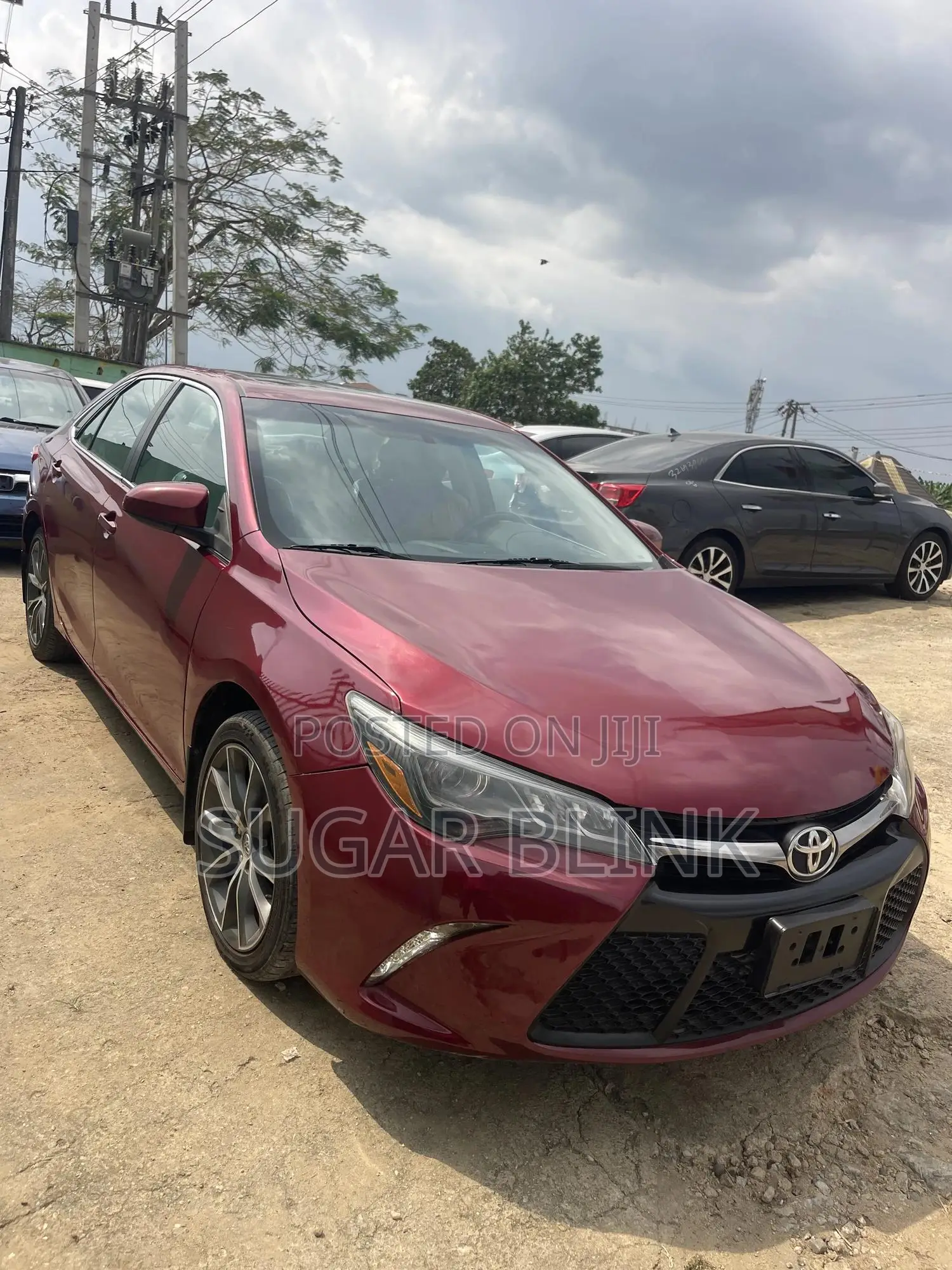 Toyota Camry XLE 4dr Sedan (3.5L 6cyl 6A) 2015 Red