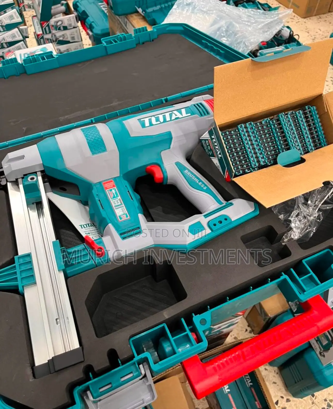 Total Tools 20v Cordless Concrete Nailer 40mm + 2batteries and Charger