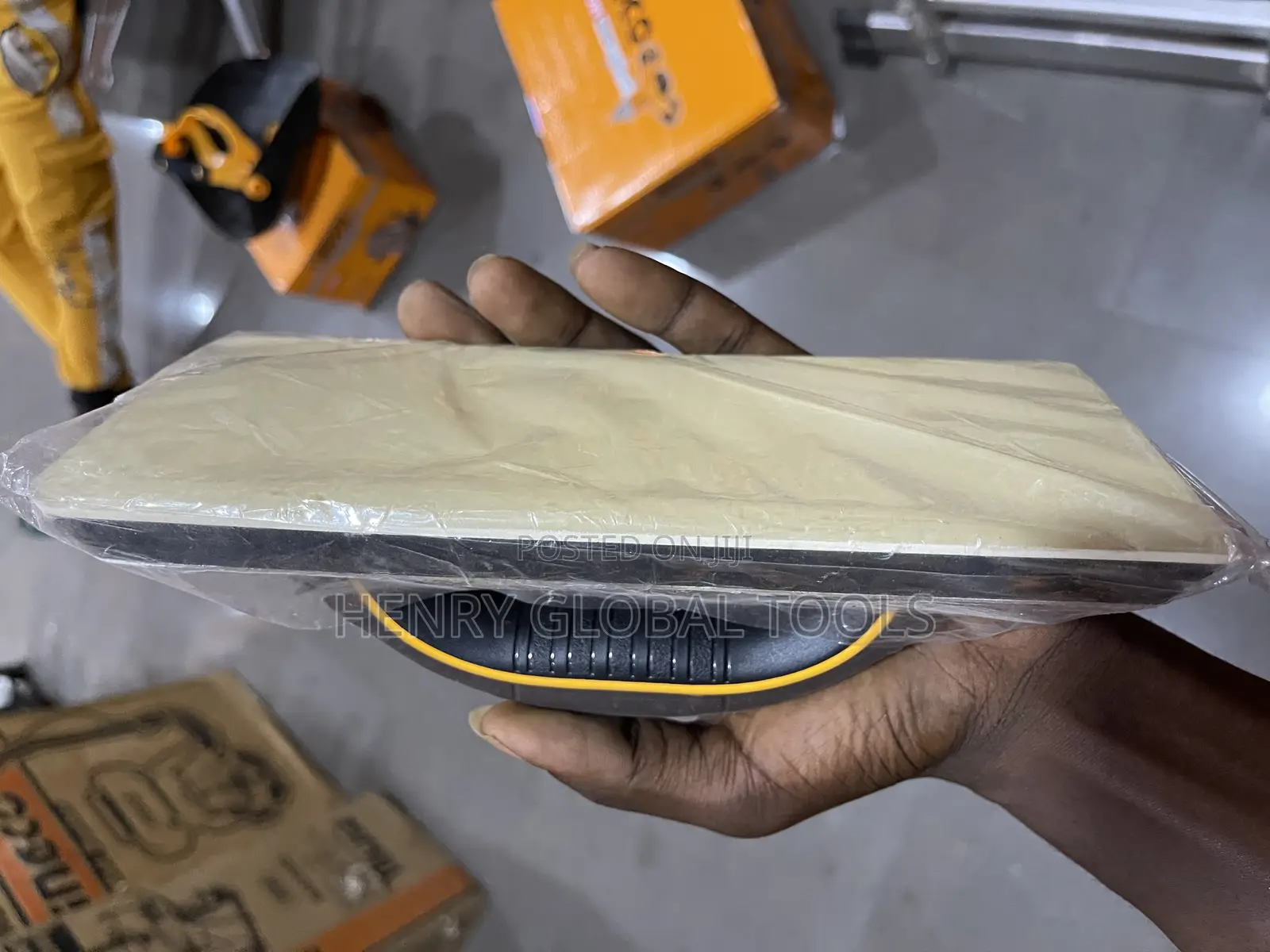 Ingco Rubber Groat Trowel