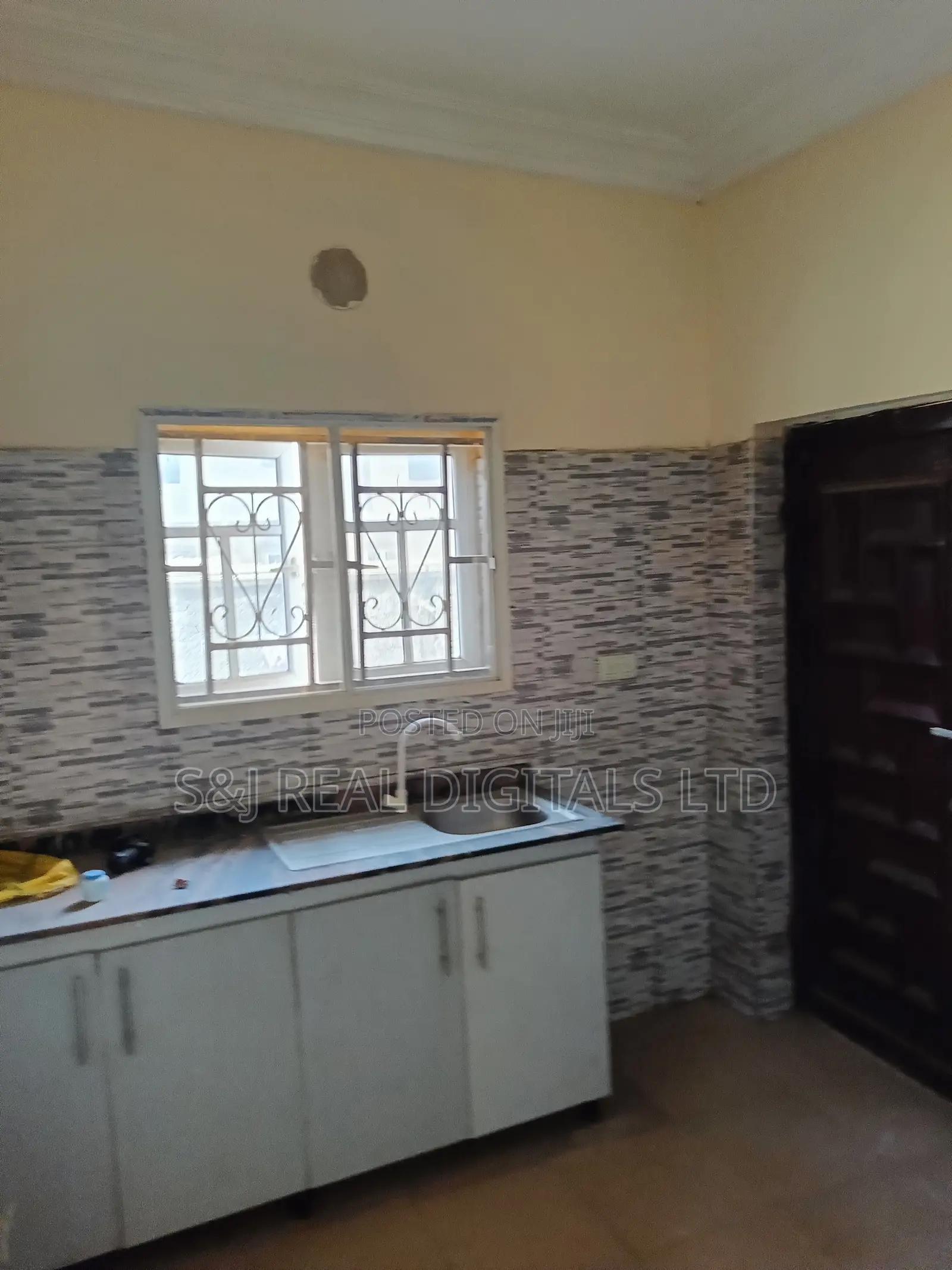 3bdrm Apartment in Kubwa for rent