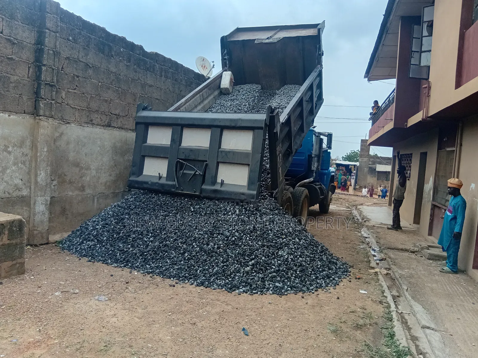 20tons of Granite and Sharp Sand