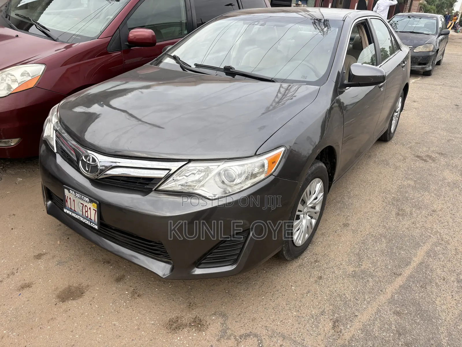 Toyota Camry LE 4dr Sedan (2.5L 4cyl 6A) 2013 Gray