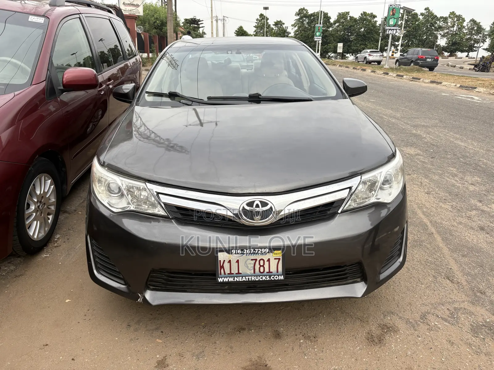 Toyota Camry LE 4dr Sedan (2.5L 4cyl 6A) 2013 Gray