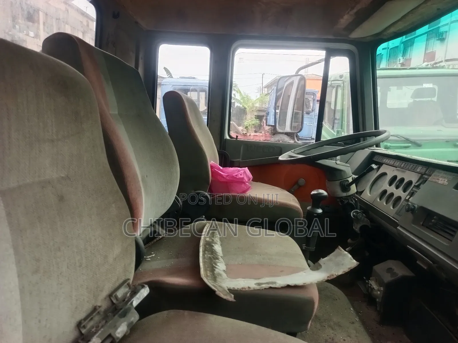 Volvo Fl220 Truck (Foreign Used) 6 Tyres