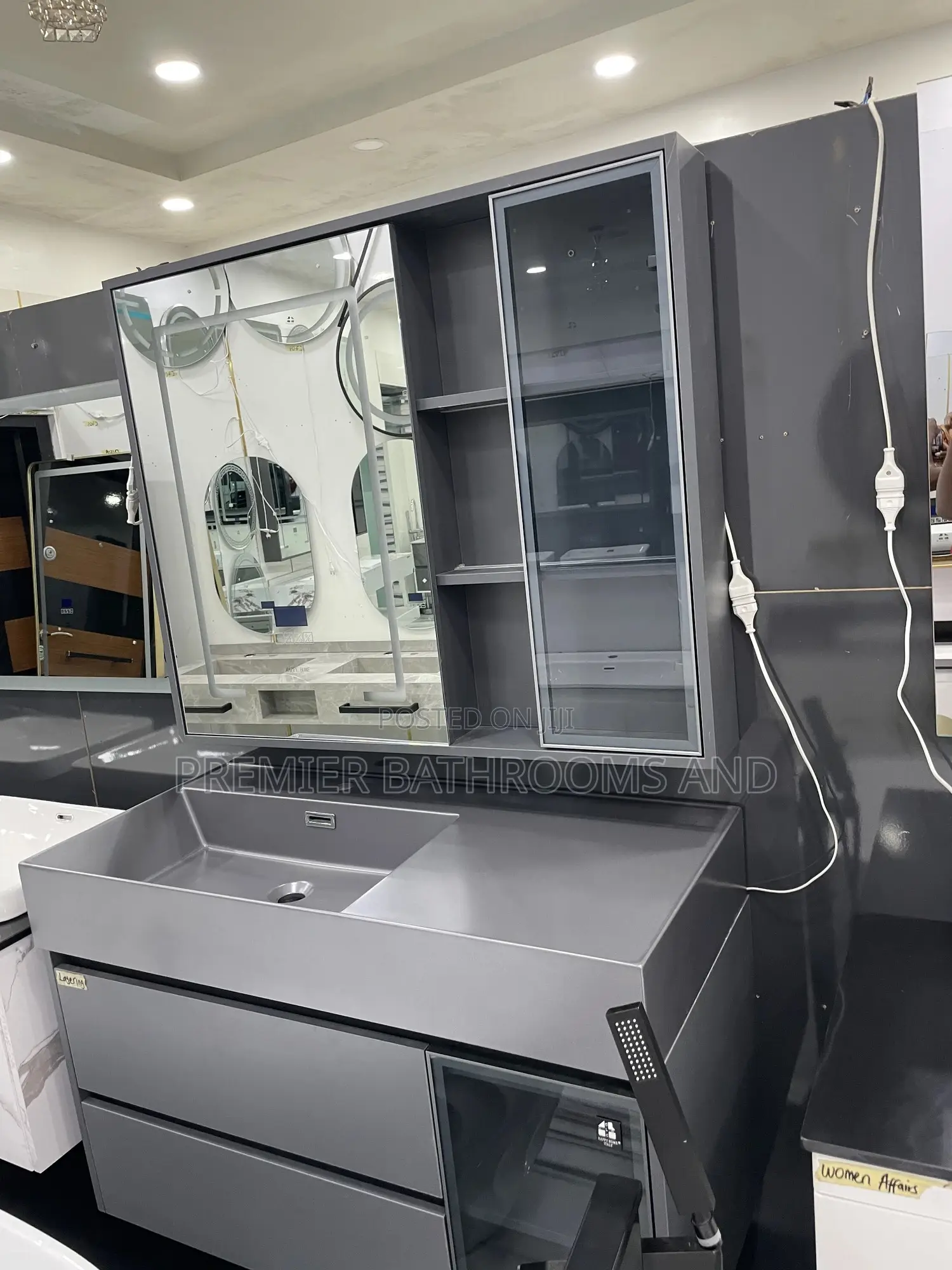100cm Cabinets With Mirror