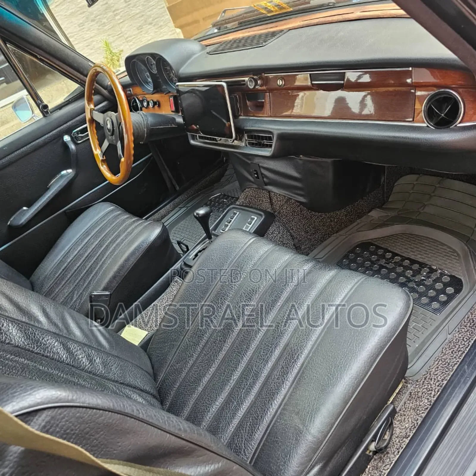 Mercedes-Benz 280E 1971 Black