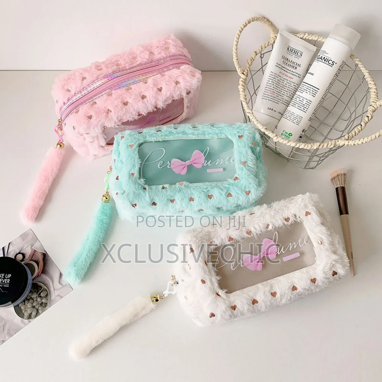 Durable Large Capacity Makeup/Toiletries Bag