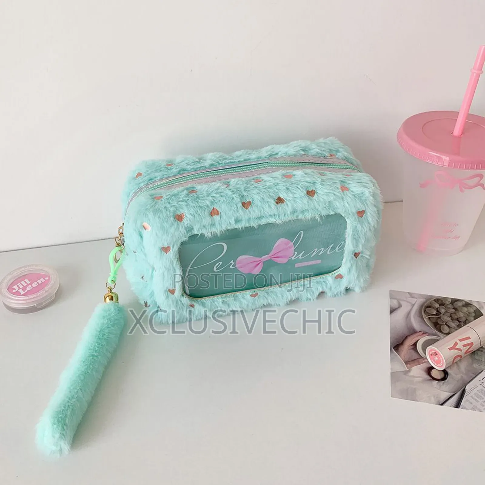 Durable Large Capacity Makeup/Toiletries Bag