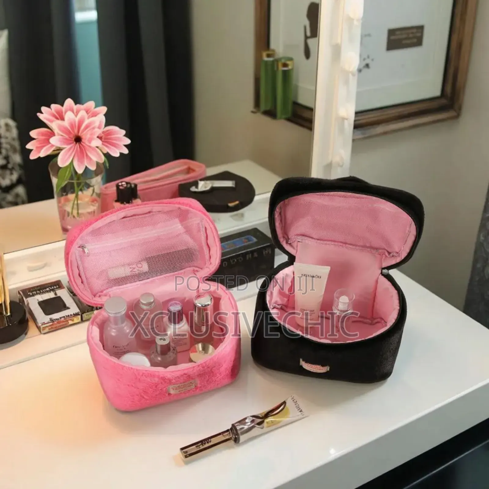 Cute Cosmetics / Travel Toiletries Plush Bag