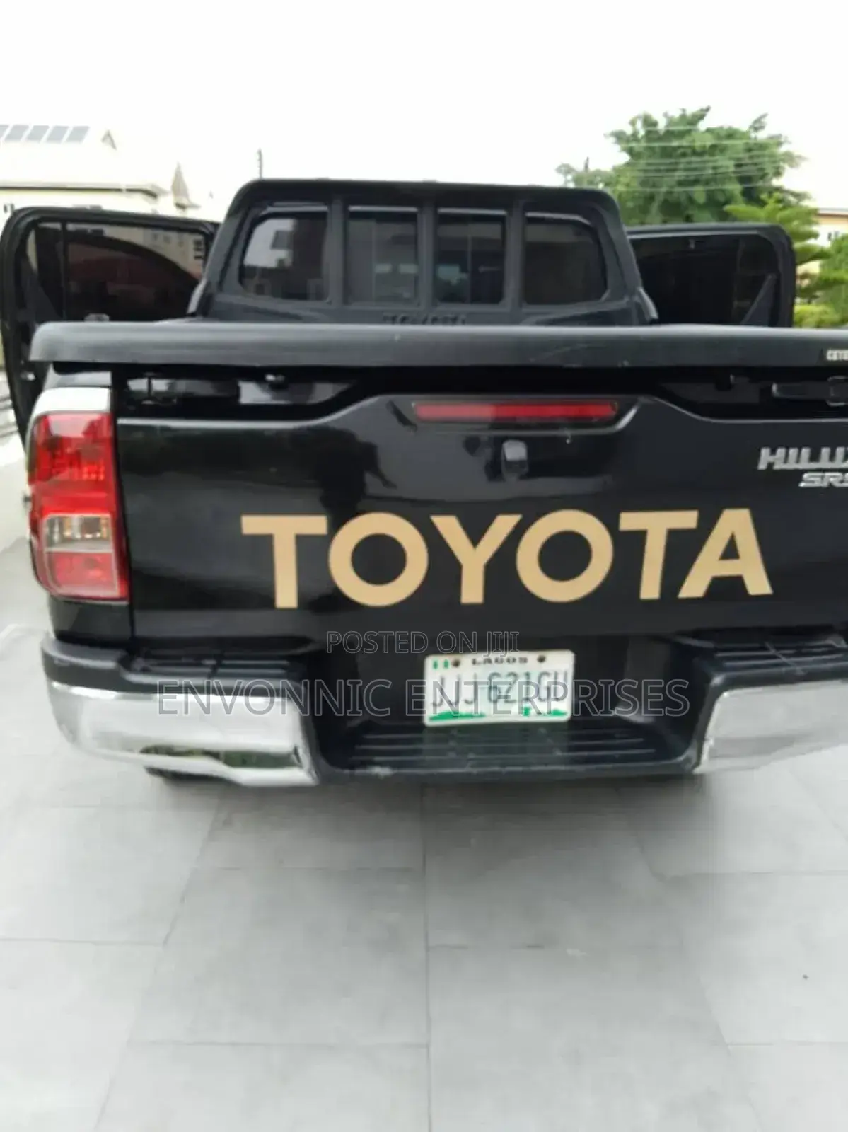 Toyota Hux Available for Hire