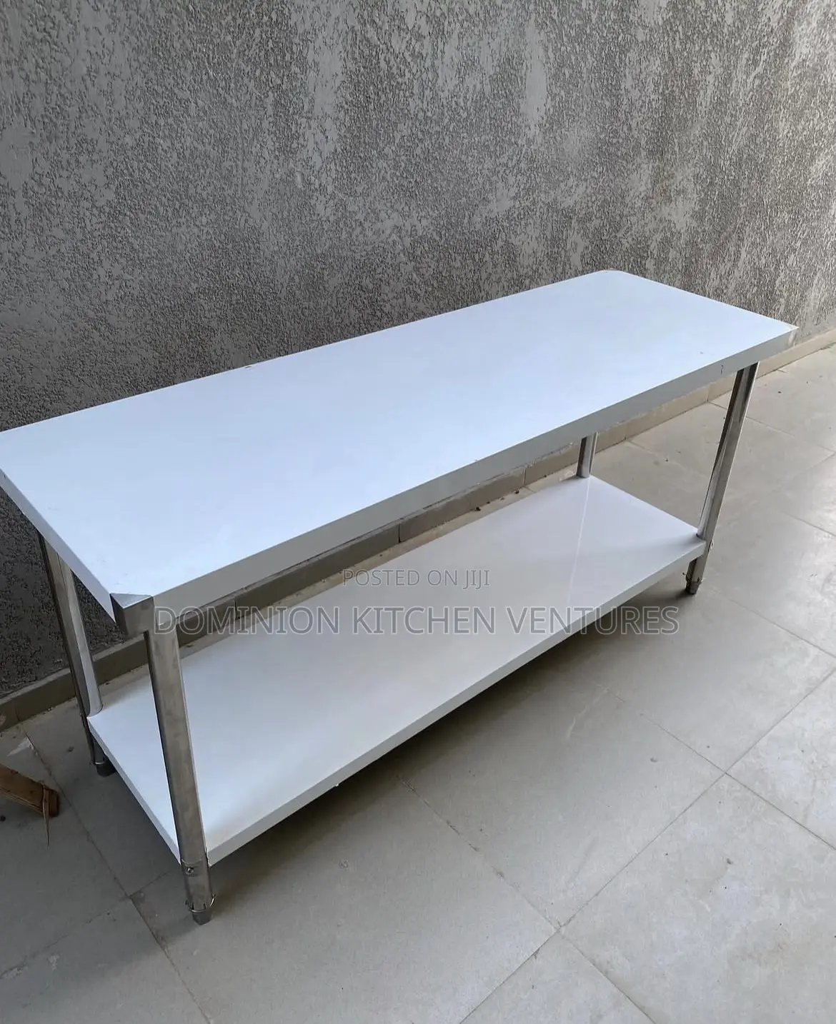 This Is 304 Stainless Steel Working Table
