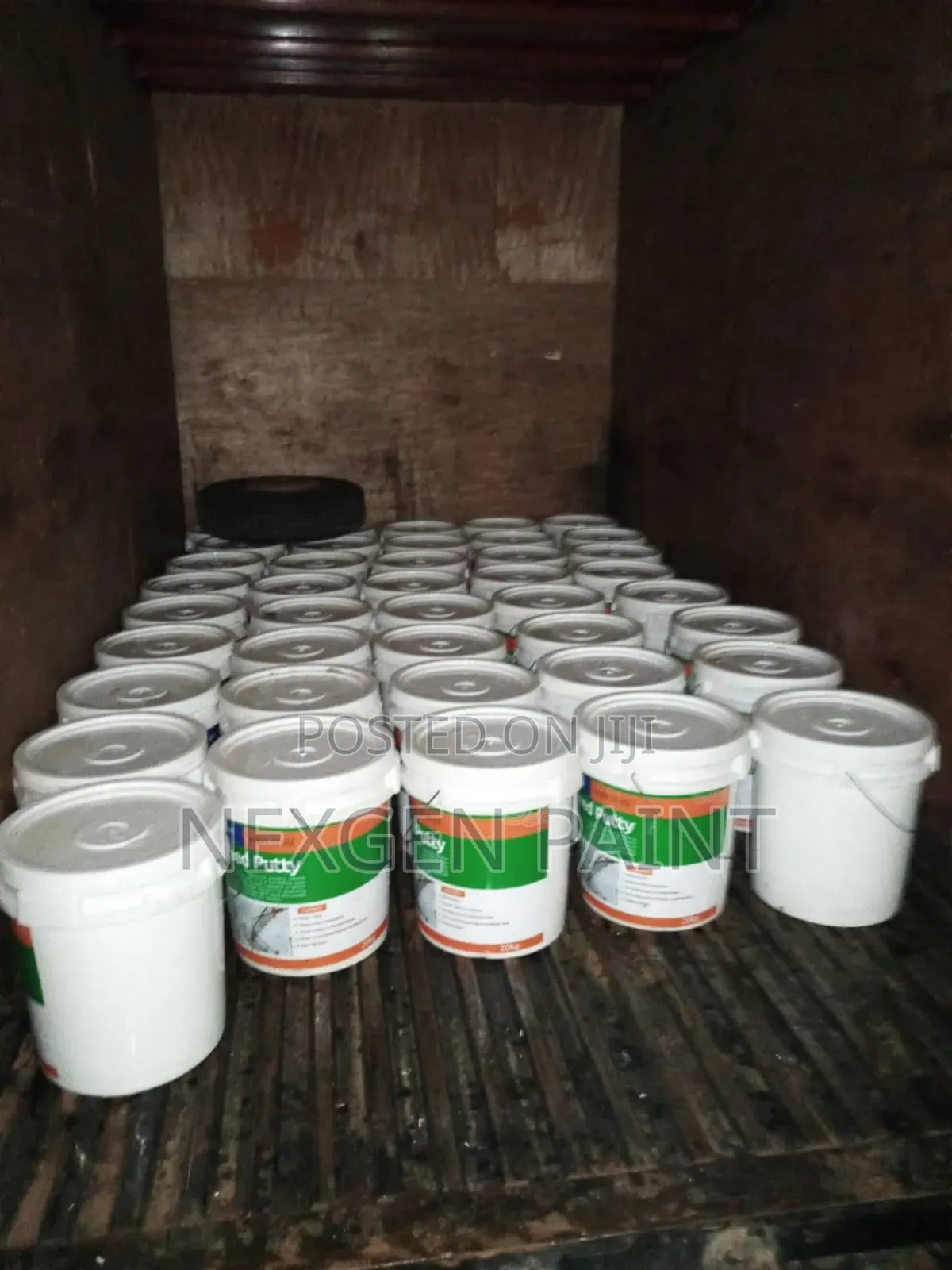 Screed Putty Lite(Water Sealant)