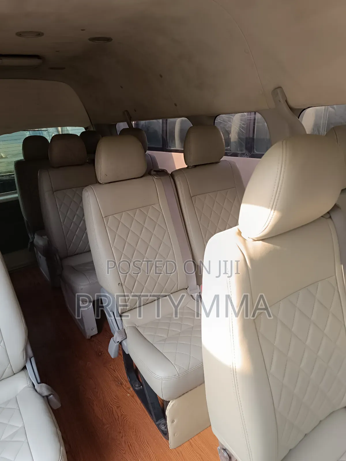 Toyota HiAce 2018 Beige