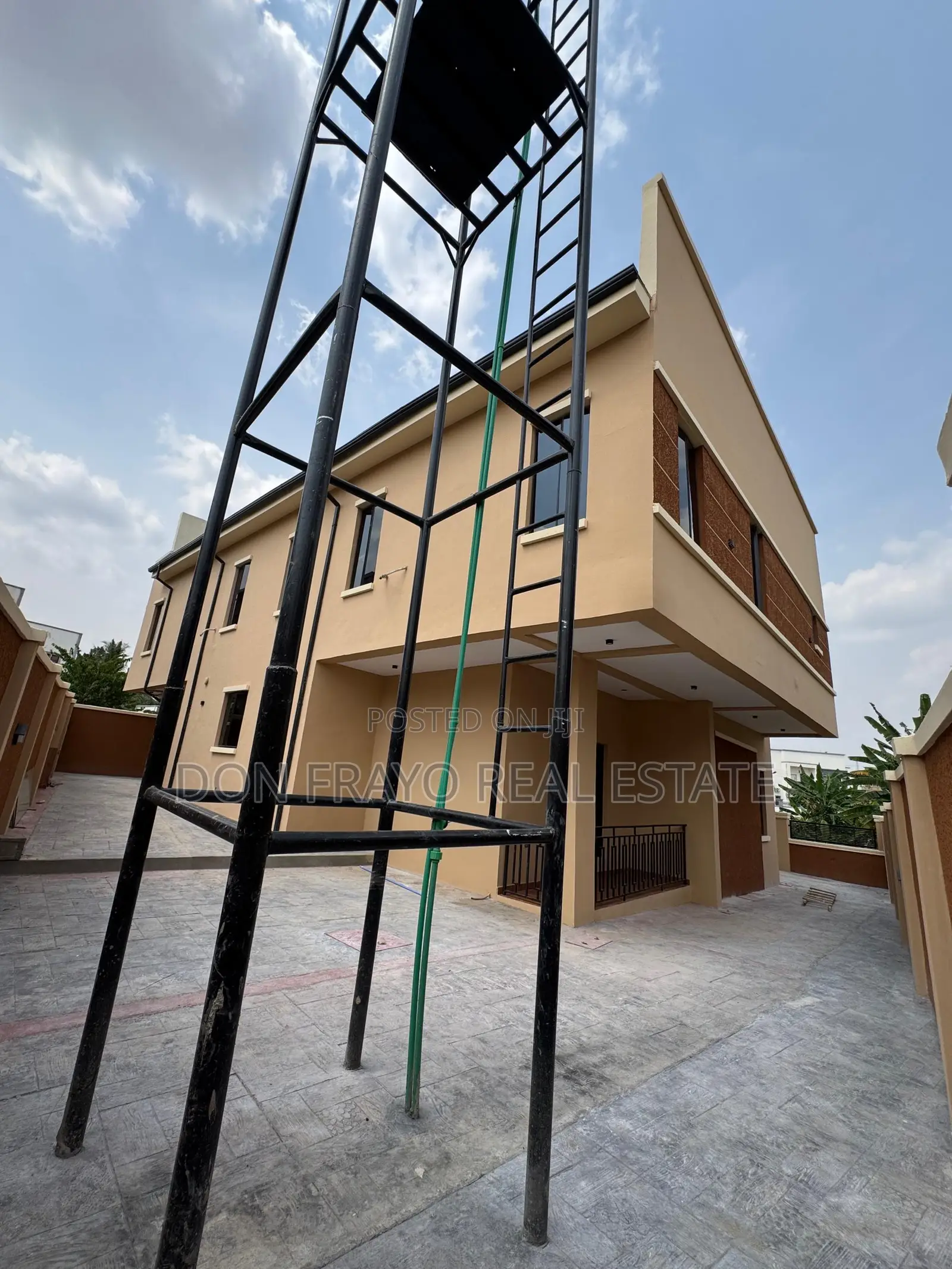 4bdrm Duplex in Carlton Gate Estate, Akobo for sale