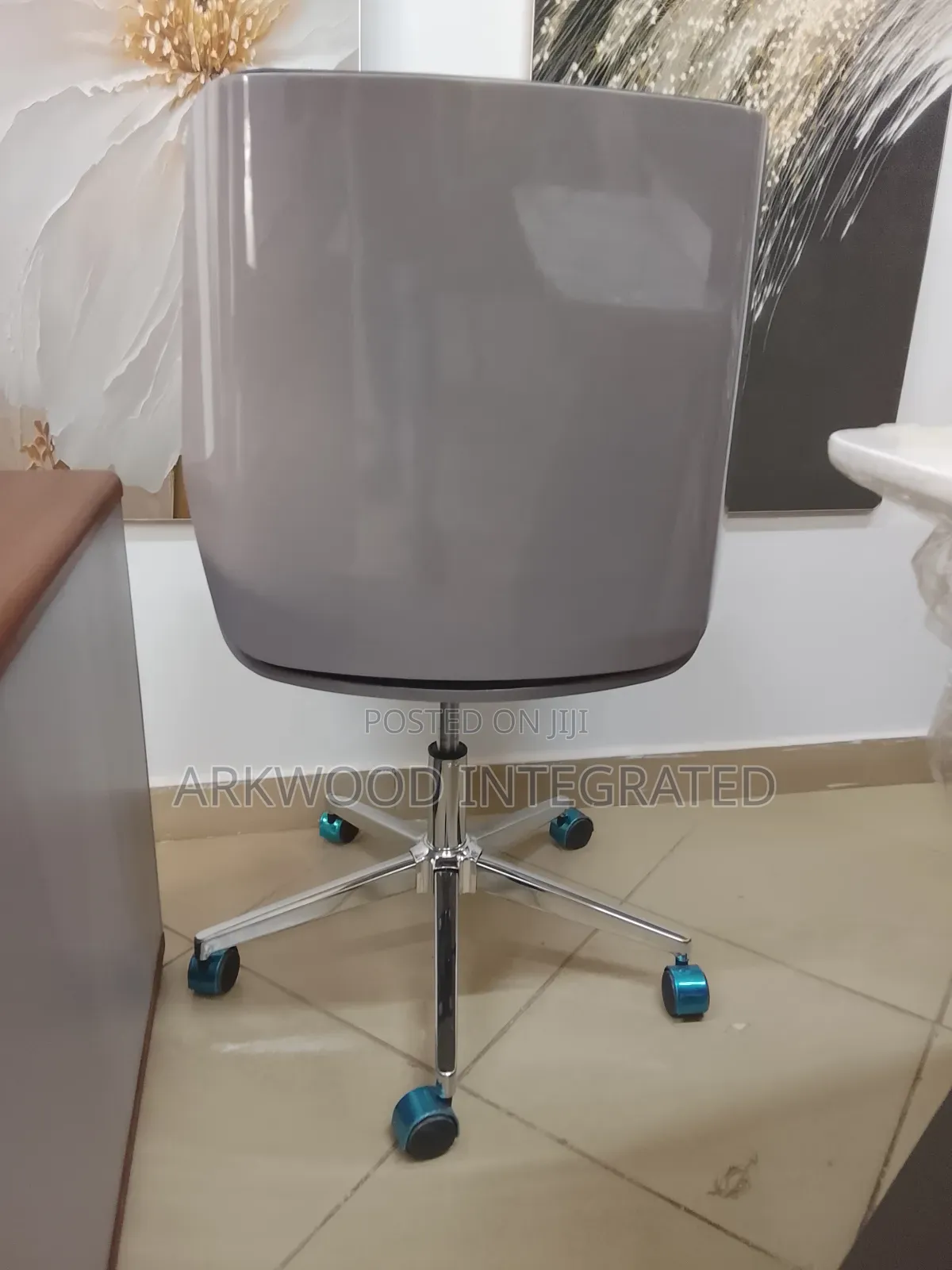 High Quality Leather Office Chair With Wooden Back