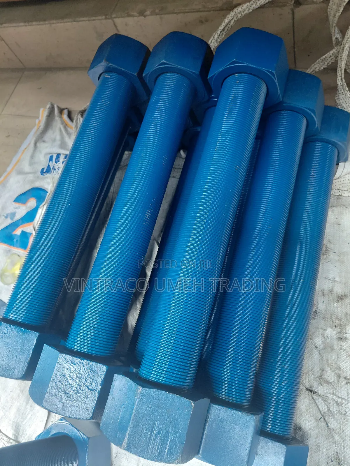 2 1⁄2" X 550mm Stud Bolt And Nut Xylan Coated B7/2h