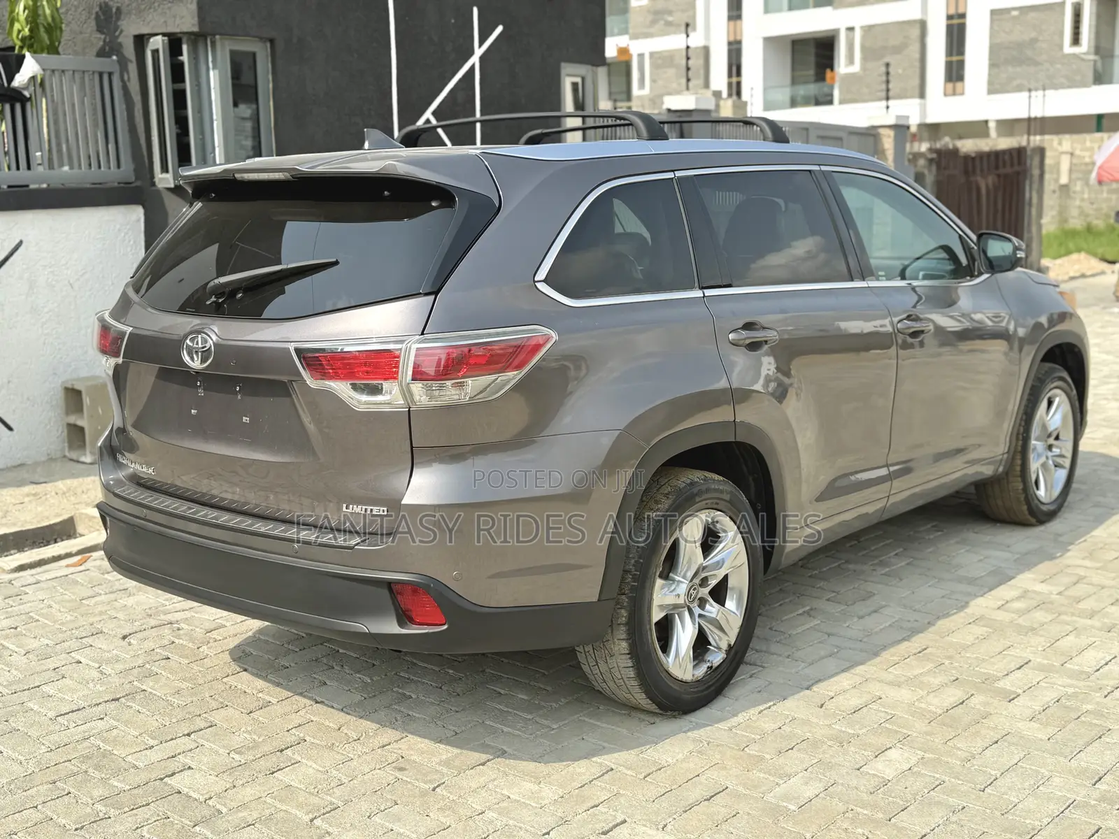 Toyota Highlander Limited Platinum V6 4x2 (3.5L 6cyl 6A) 2016 Gray