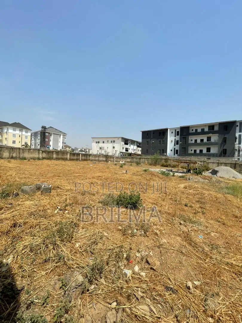 1800 SQM Residential Land in Jahi