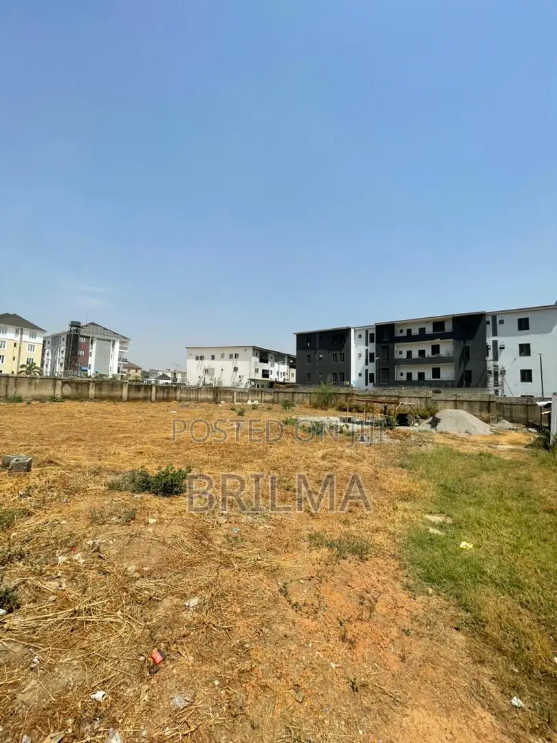 1800 SQM Residential Land in Jahi