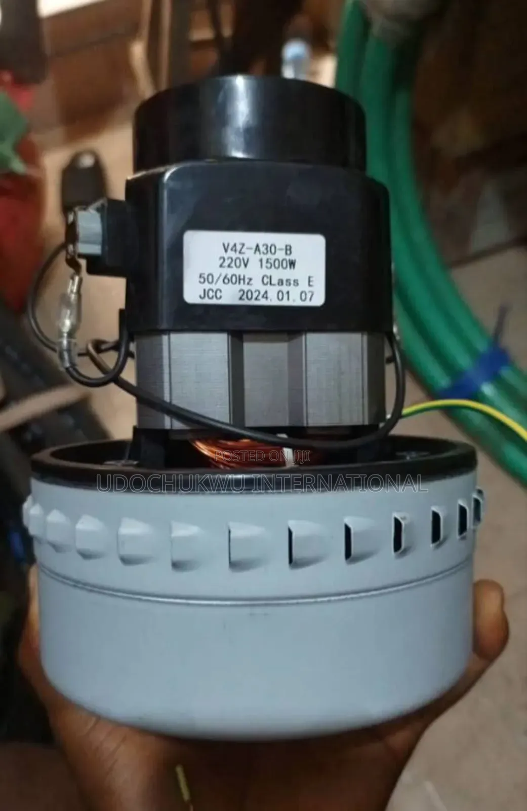Engine Vacuum Cleaner