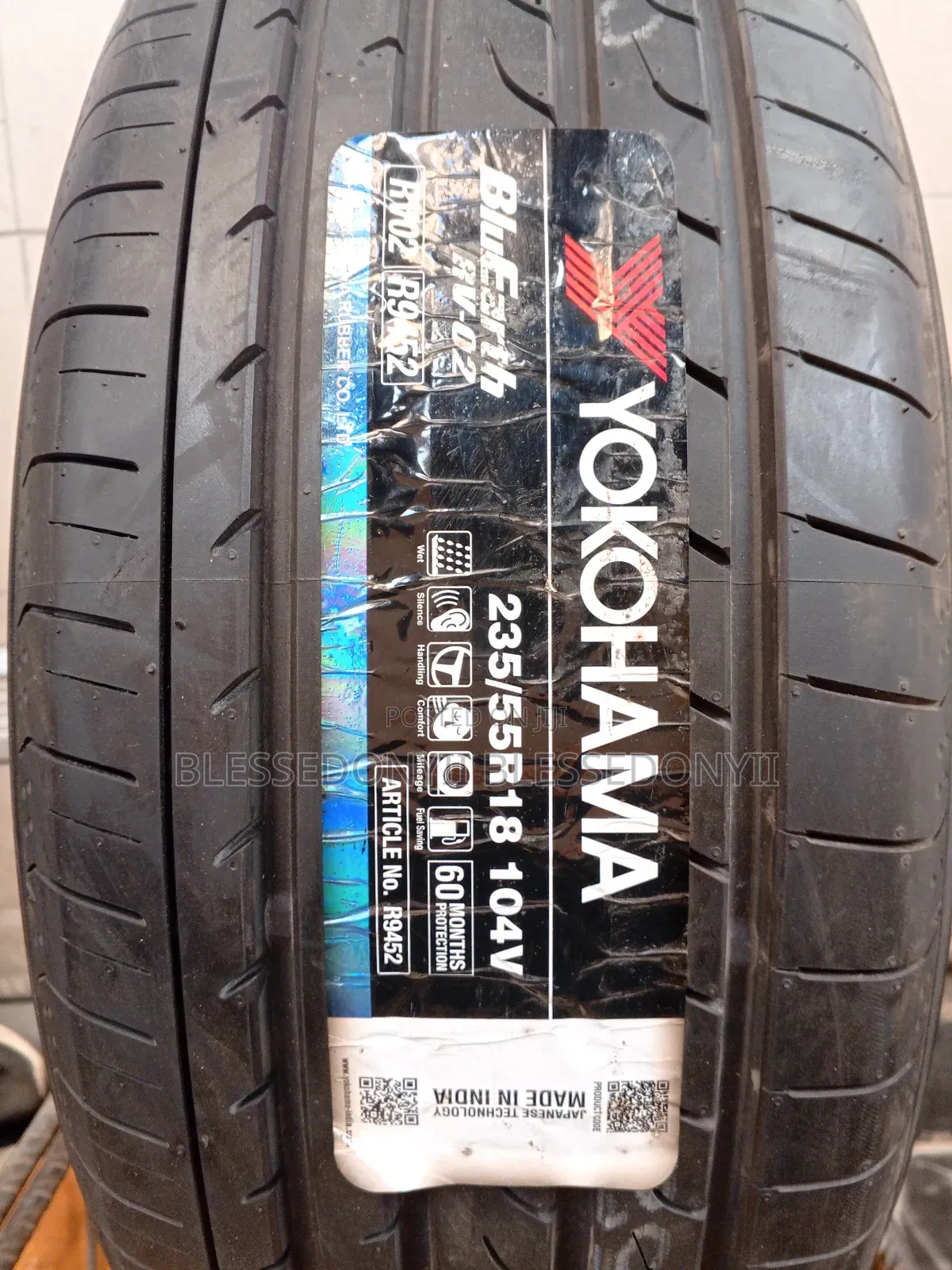 235/55/18 Yokohama