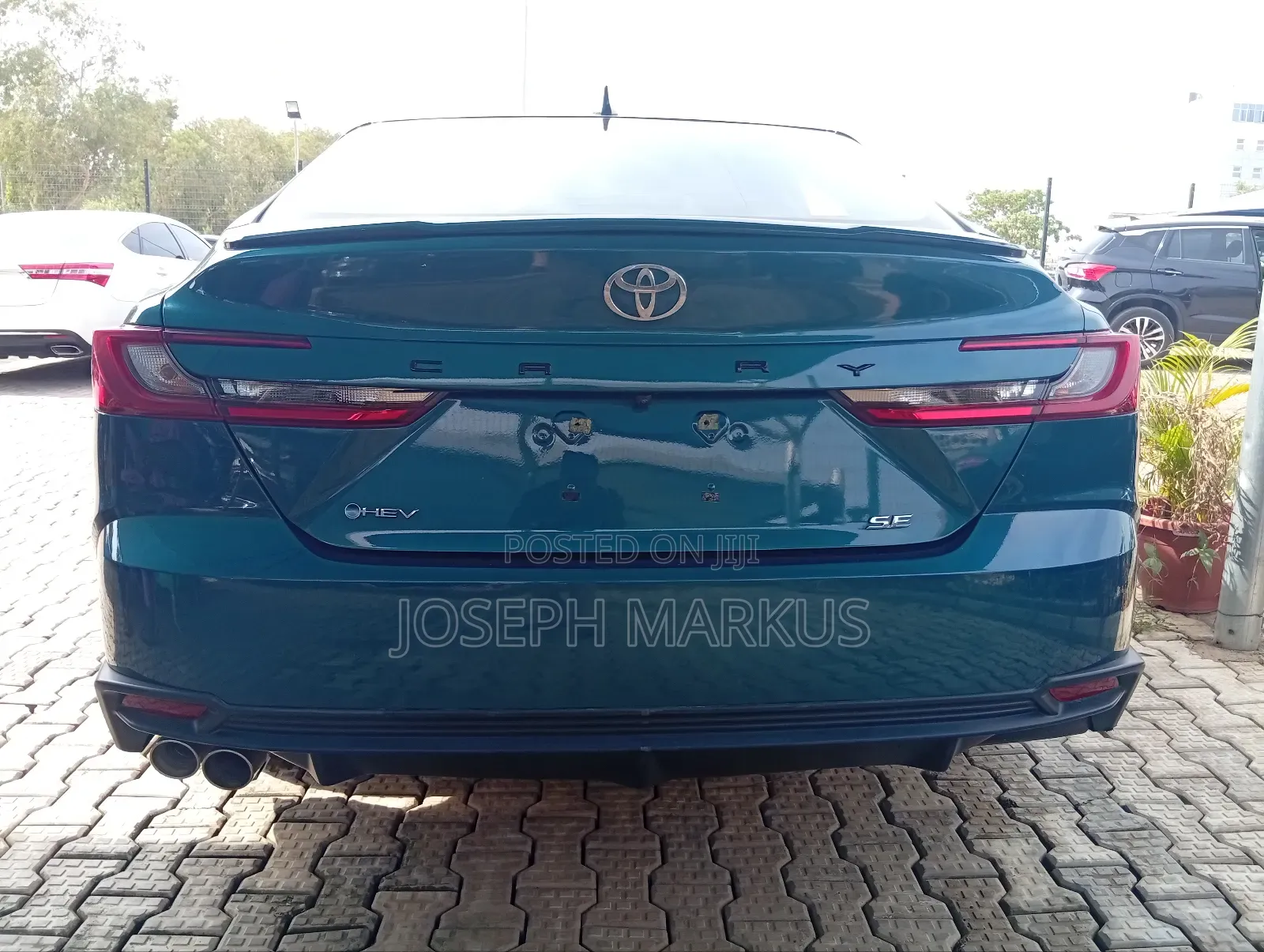 Toyota Camry SE 2025 Blue