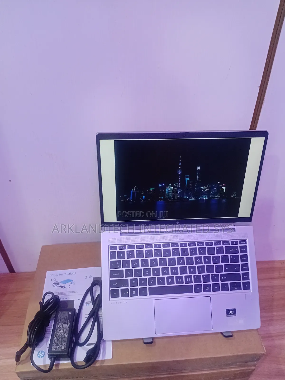 New Laptop HP 255 G5 16GB AMD Ryzen 5 SSD 256GB