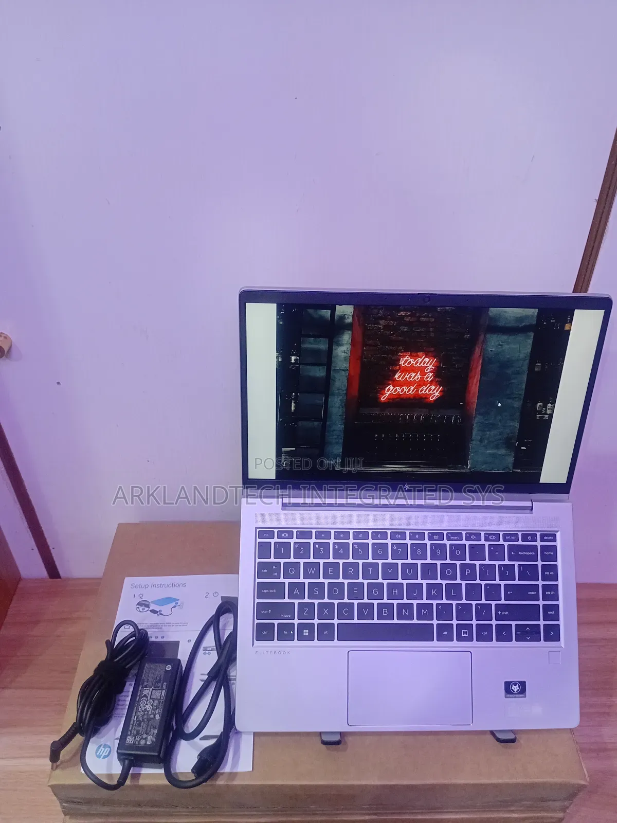 New Laptop HP 255 G5 16GB AMD Ryzen 5 SSD 256GB