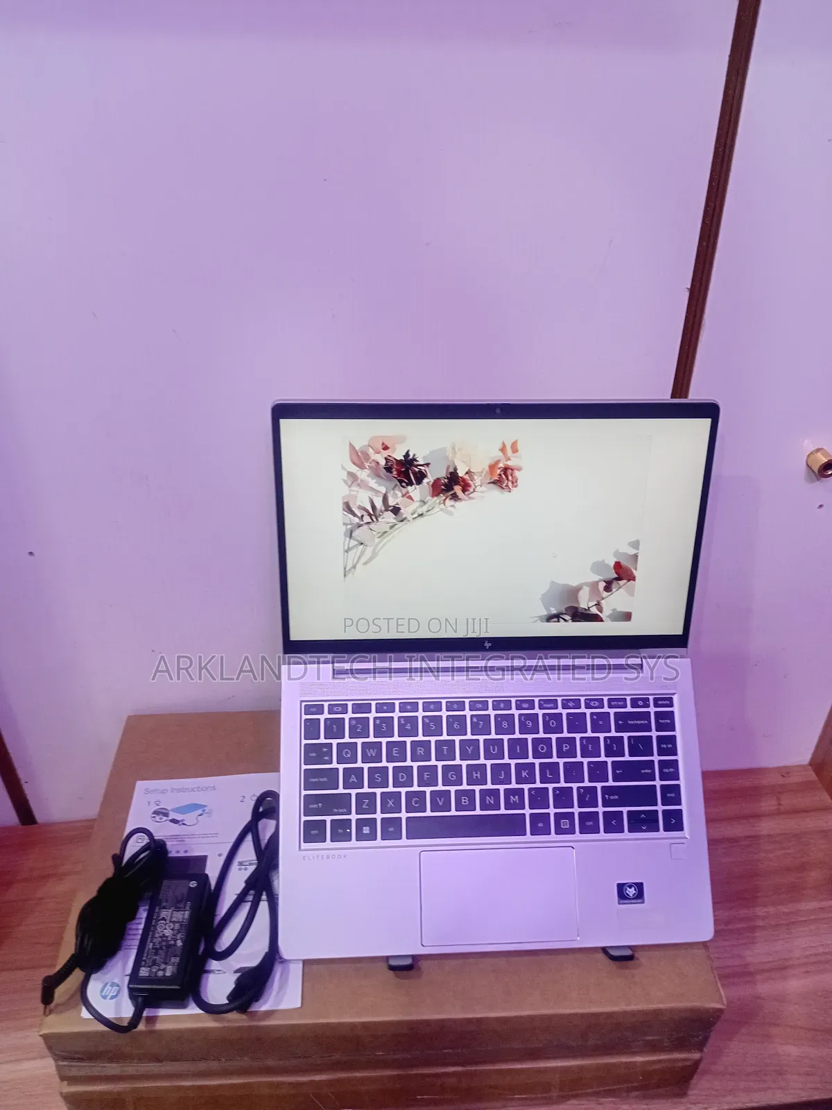 New Laptop HP 340s 16GB AMD Ryzen 5 SSD 256GB