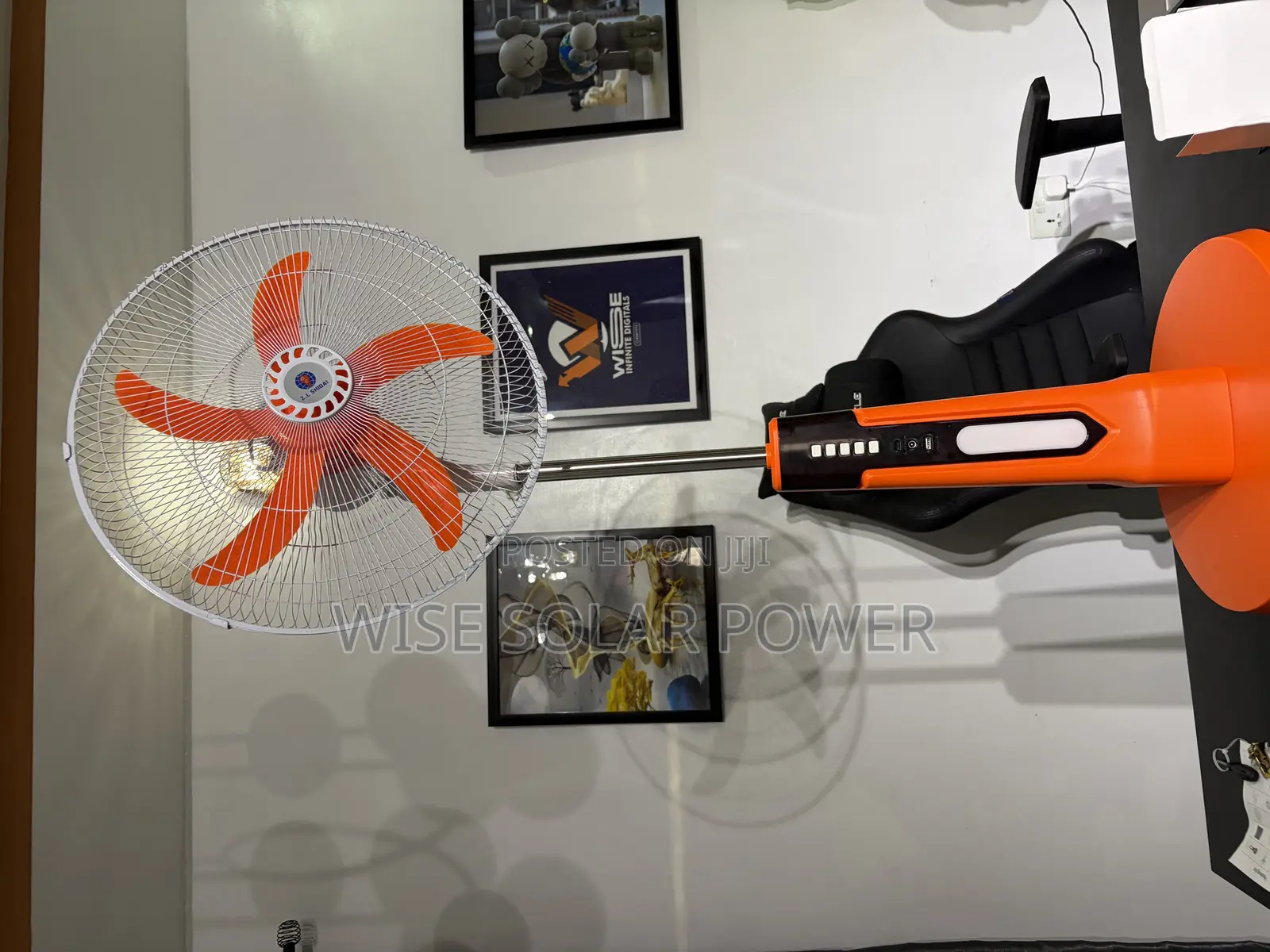 New Design Solar Rechargeable Fan