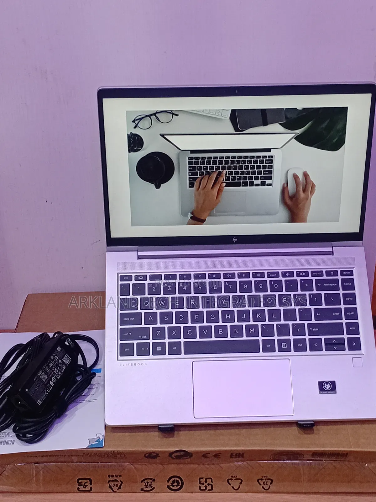 New Laptop HP 430 G2 16GB AMD Ryzen 5 SSD 256GB