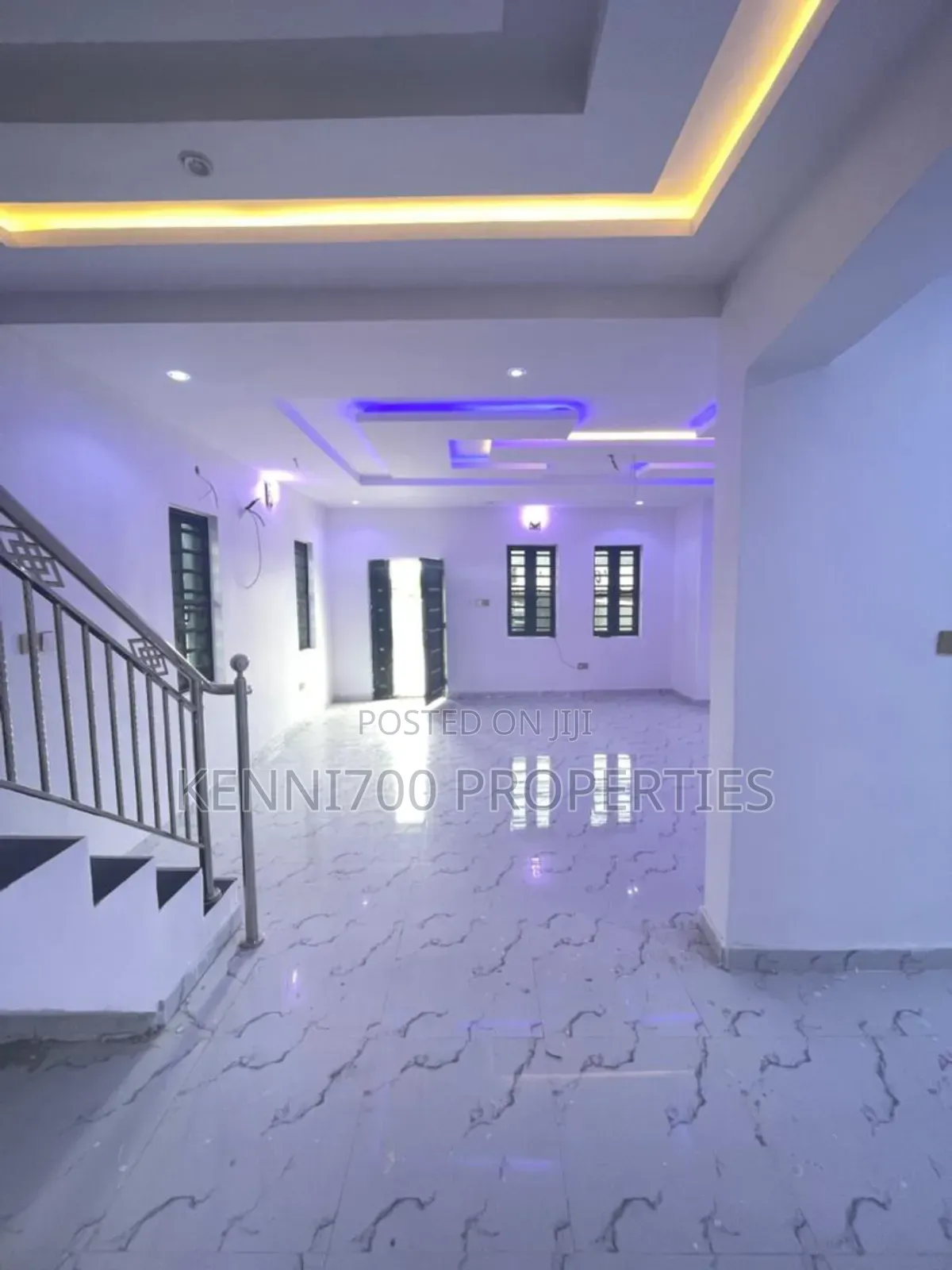6bdrm Duplex in Alashala Royal, Ogombo for sale