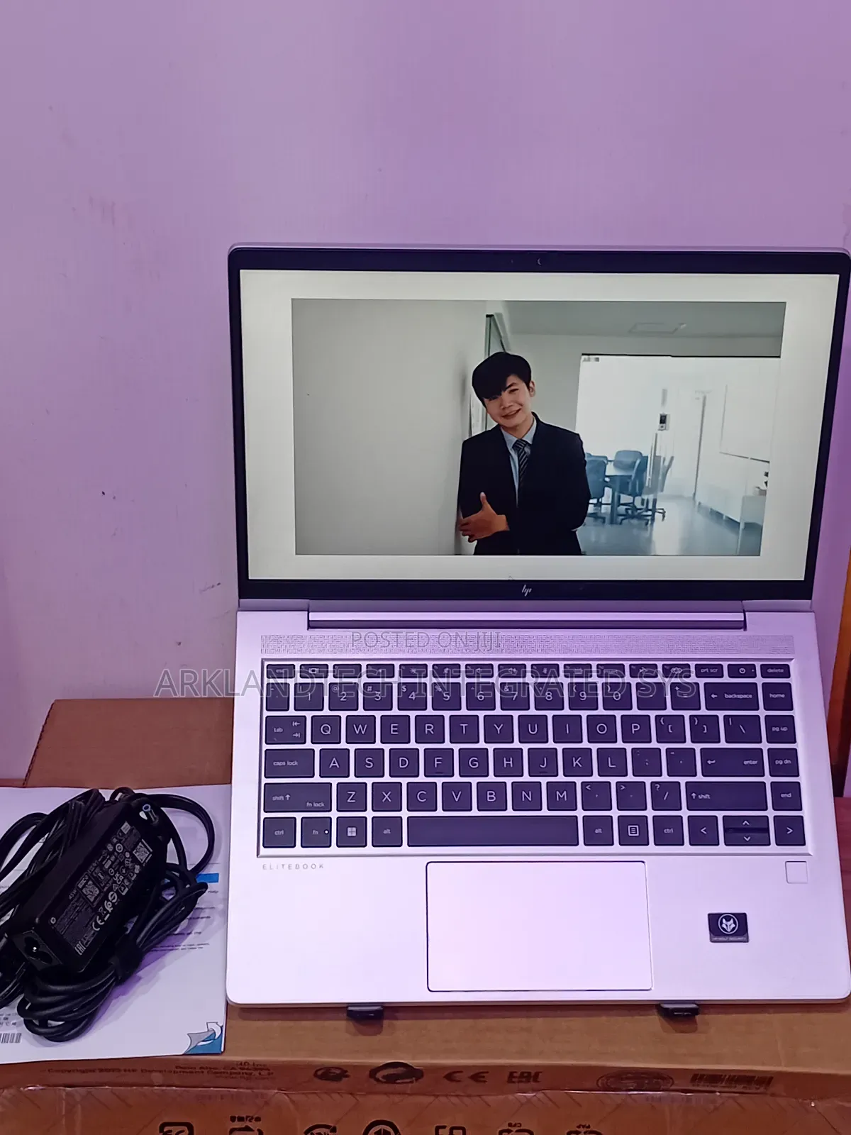 New Laptop HP 430 G3 16GB AMD Ryzen 5 SSD 256GB