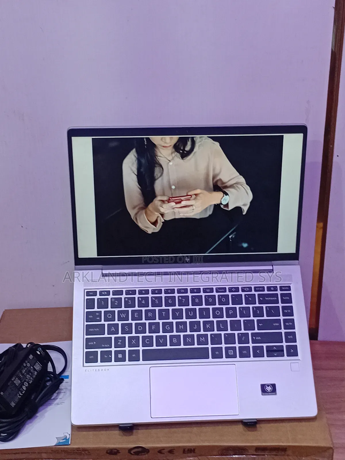 New Laptop HP 430 G3 16GB AMD Ryzen 5 SSD 256GB