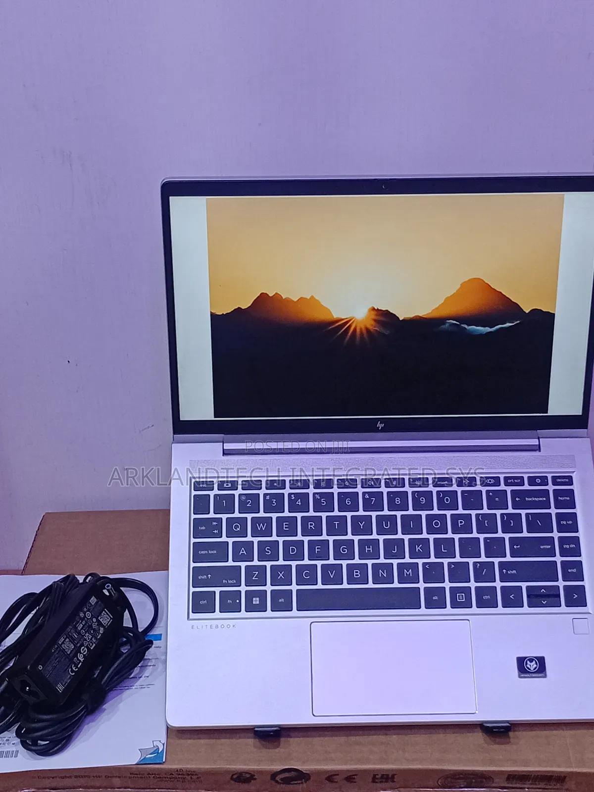 New Laptop HP 550 16GB AMD Ryzen 5 SSD 512GB