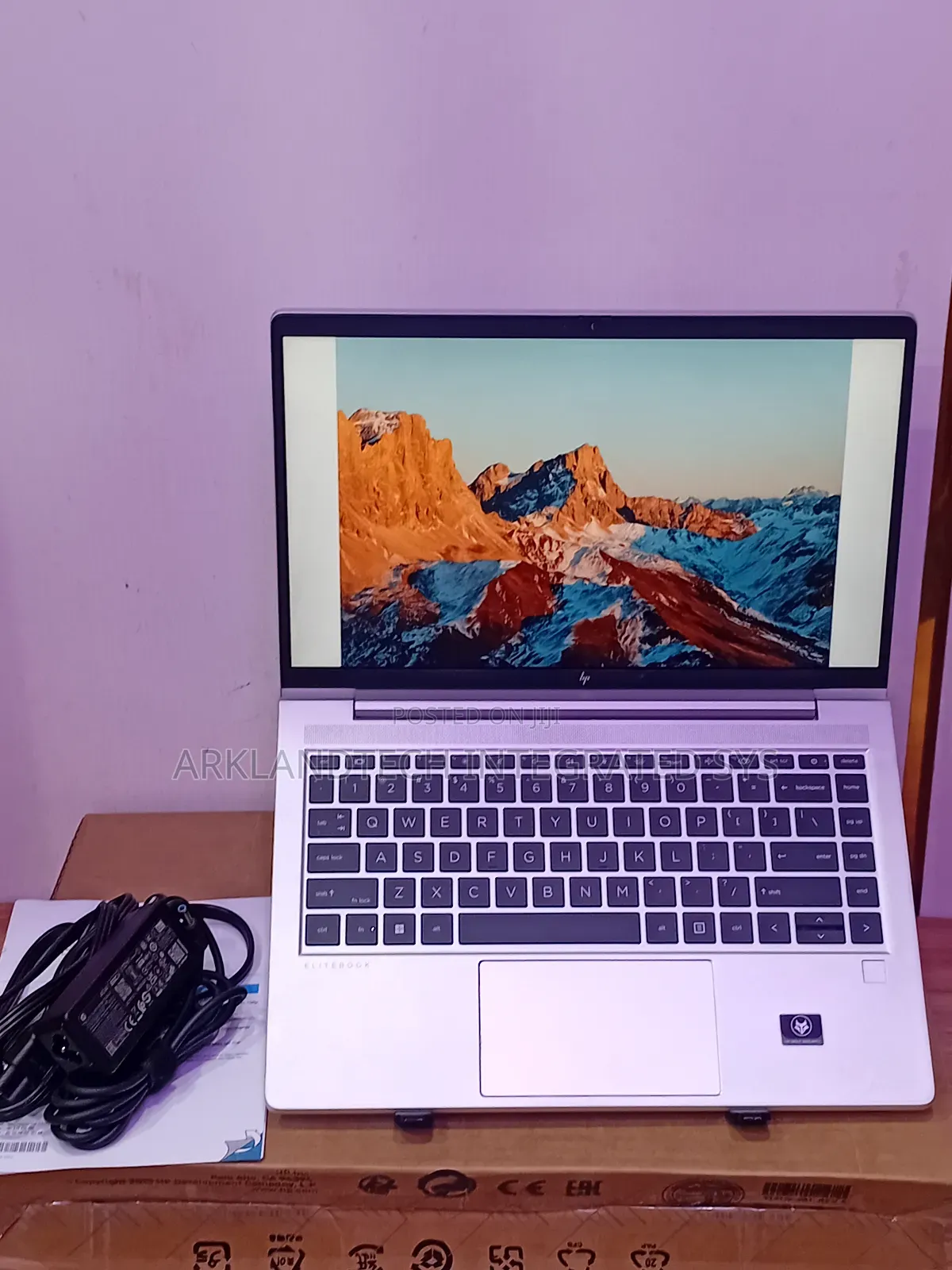 New Laptop HP 550 16GB AMD Ryzen 5 SSD 512GB