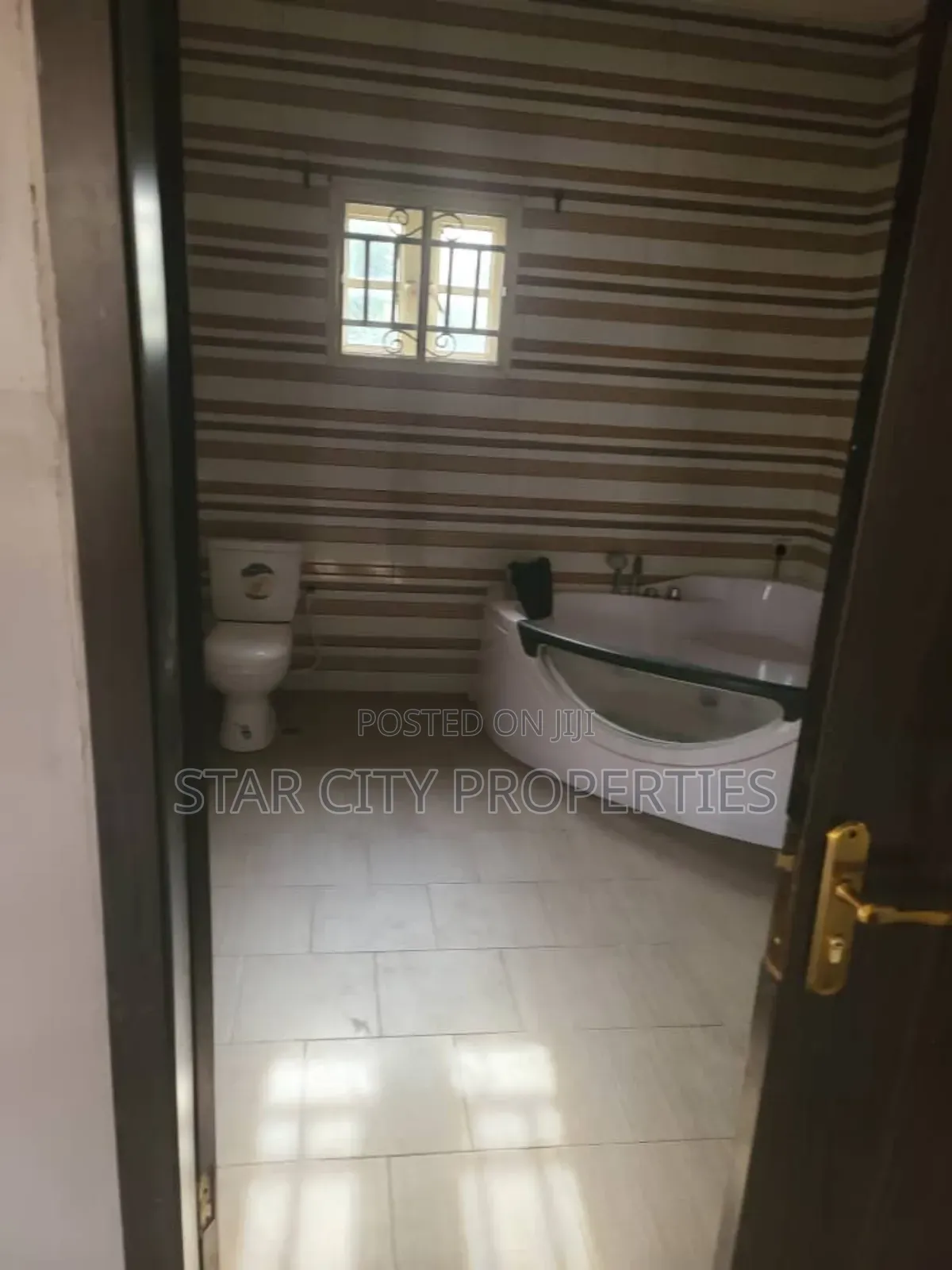 5bdrm Duplex in Magodo Gra Phase 2 for rent