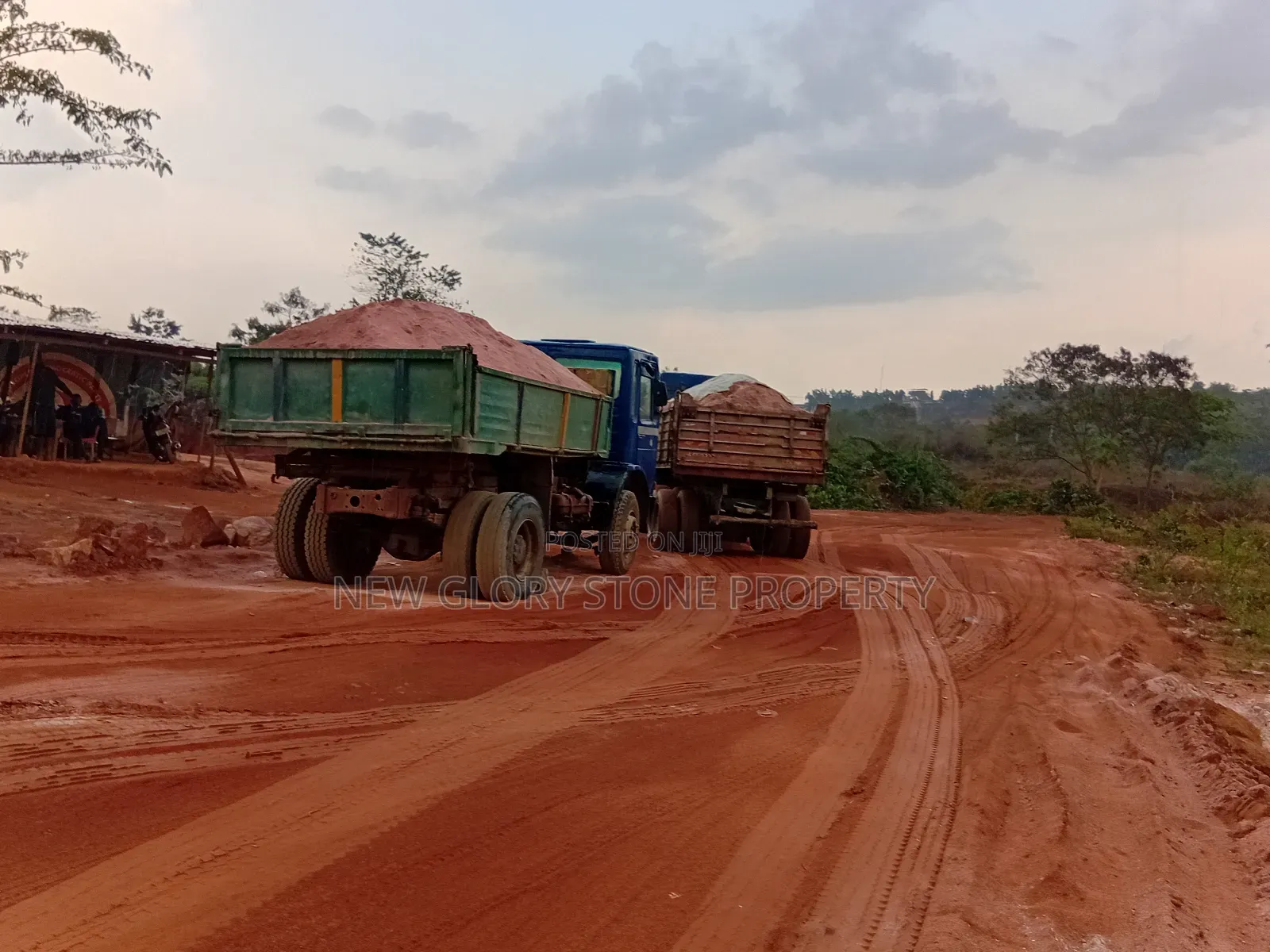 15tons of Sharp Sand and Yoyo Sand and Graniet