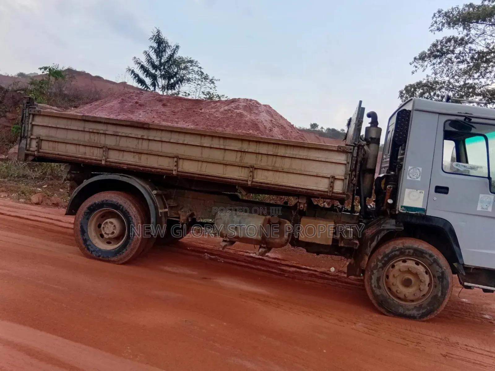 15tons of Sharp Sand and Yoyo Sand and Graniet