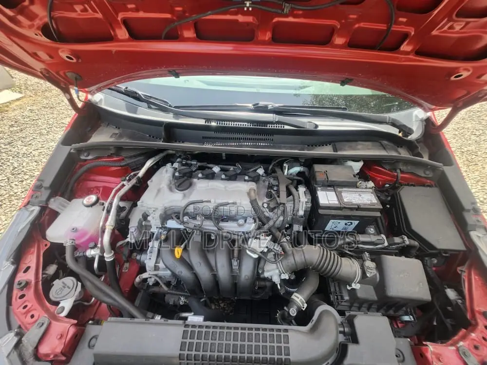 Toyota Corolla LE 2021 Red