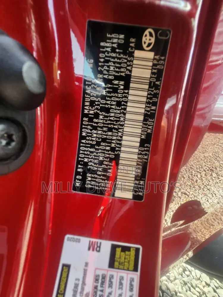 Toyota Corolla LE 2021 Red
